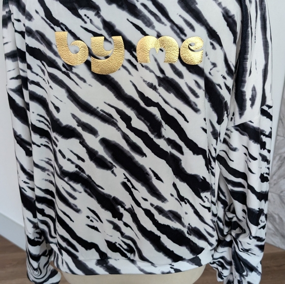 Women's top - Picture 4 of 11